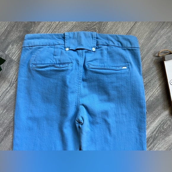 Joe’s jeans stretch flared bell bottom jeans in Malibu. Size 27 - Picture 9 of 16